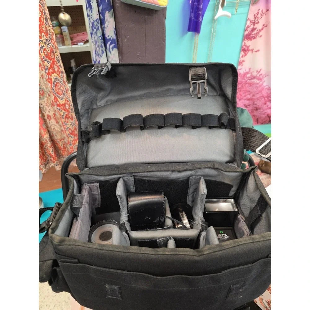 Vintage Large LeMans Camera Case With Comfort Leather shoulder strap